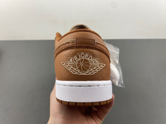 Air Jordan 1 Low SE  FJ3453-200