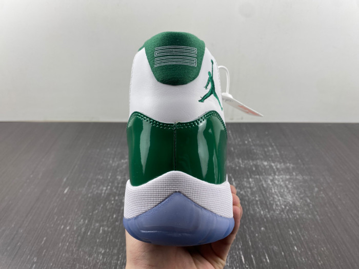 Air Jordan 11  CT8012-113