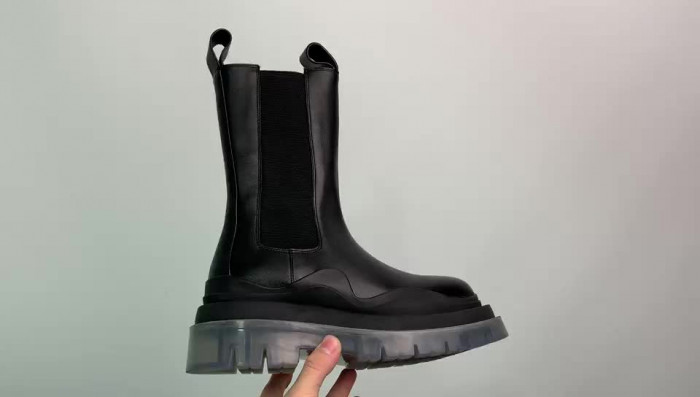 bo*te*ga Ve*ne*ta sneaker