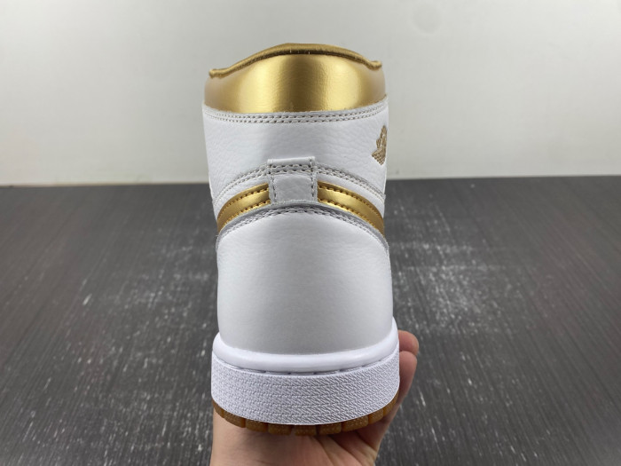 Air Jordan 1 Retro HI OG  FD2596-107