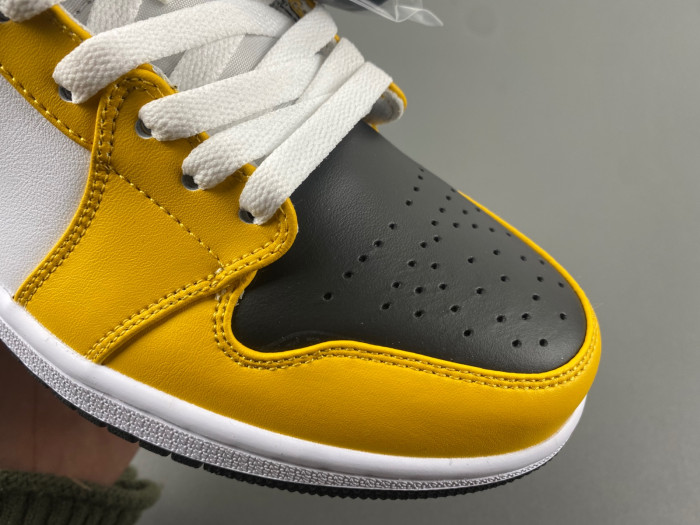 Air Jordan 1 Mid  DQ8426-701