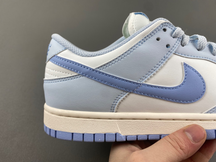 WMNS DUNK LOW NEXT NATURE 