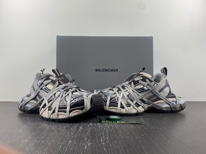 BLEN  Phantom Sneaker  778698 W3XLL 2097