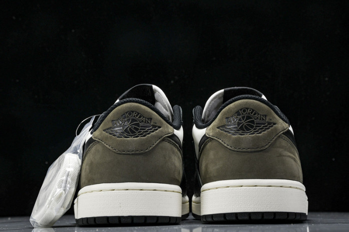 Air Jordan 1 Low OG “Mocha”  CZ0790-102