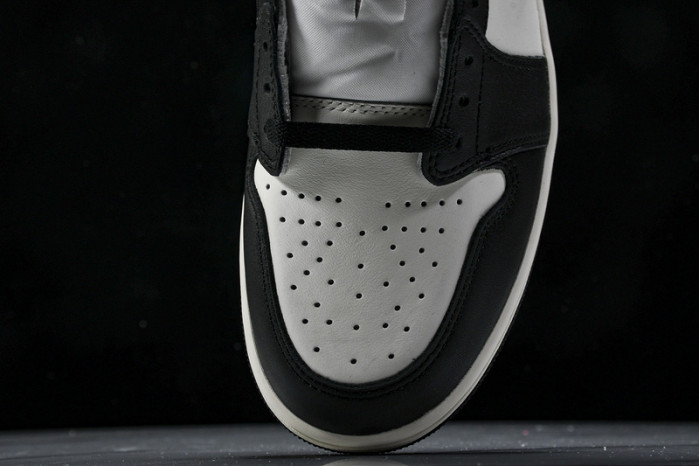 Air Jordan 1 Low OG “Mocha”  CZ0790-102