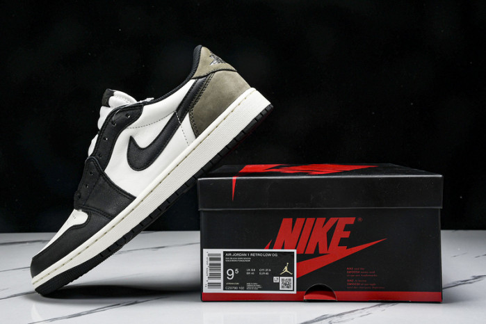 Air Jordan 1 Low OG “Mocha”  CZ0790-102