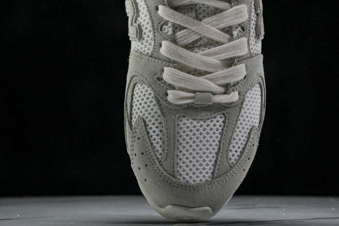 New Balance Miu