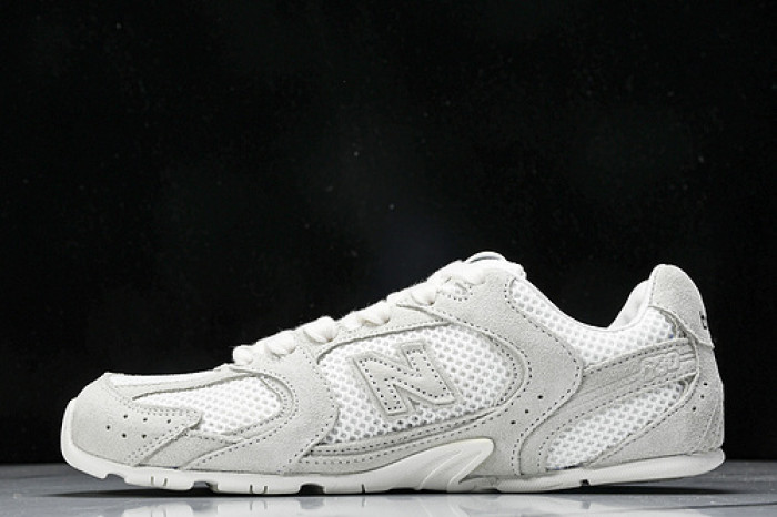 New Balance Miu