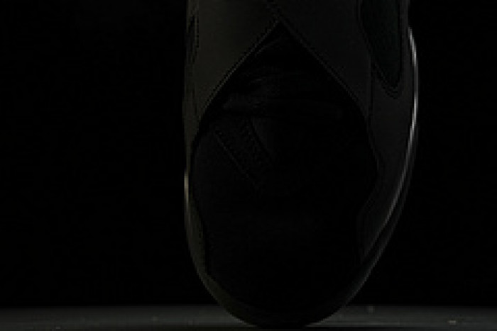 AIR JORDAN 8 RETRO  Winterized “Gunsmoke” 305381-025