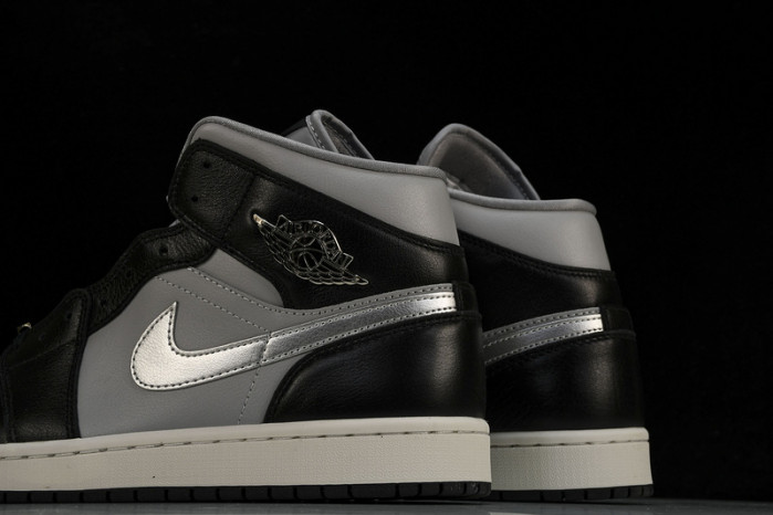 WMNS Air Jordan Mid SE  FB9832-002