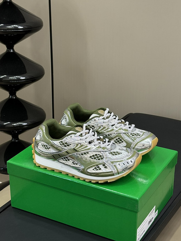 bo*te*ga Ve*ne*ta sneaker