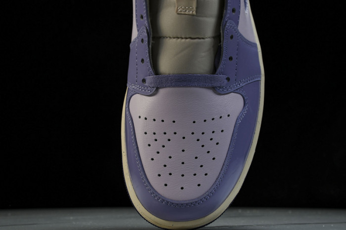 Air Jordan 1 Mid "Sky Purple"  DZ3745-500