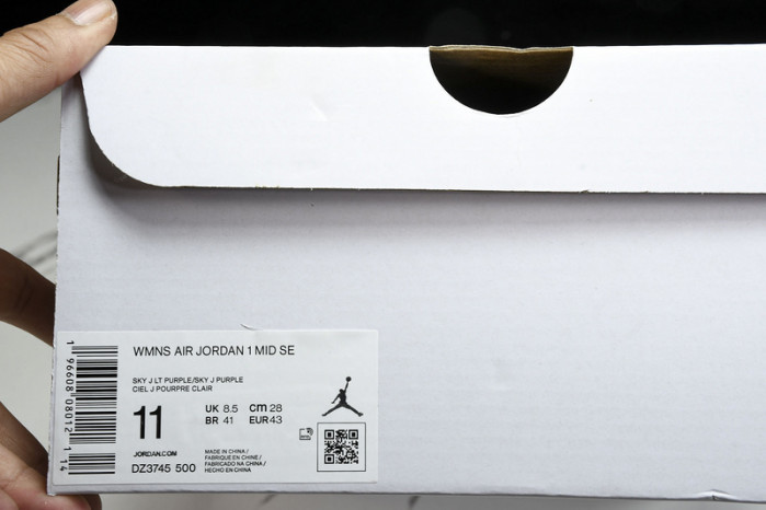 Air Jordan 1 Mid "Sky Purple"  DZ3745-500