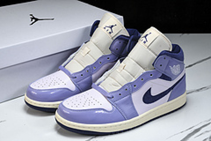 Air Jordan 1 Mid "Sky Purple"  DZ3745-500