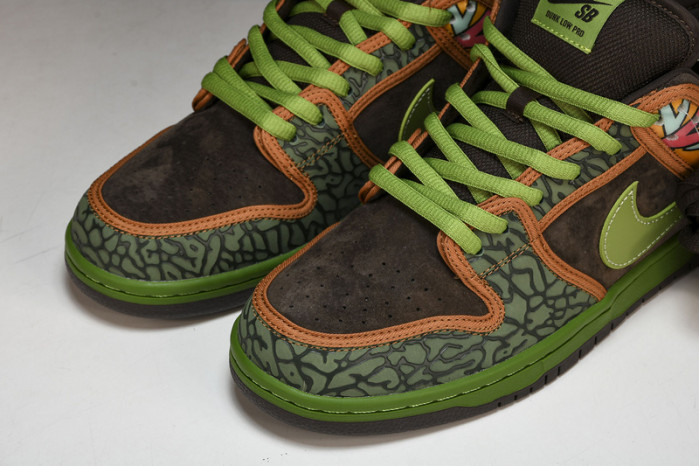 NK Dunk SB Low De La Soul   789841-332