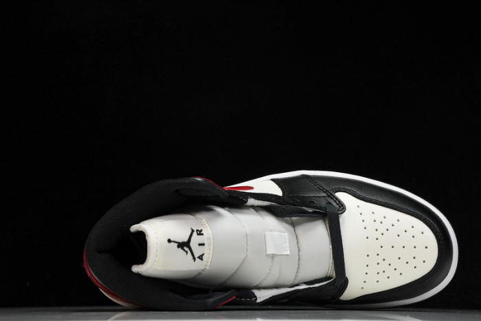WMNS Air Jordan 1 Mid“Black Toe”  BQ6472-160