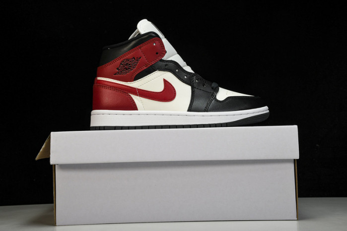 WMNS Air Jordan 1 Mid“Black Toe”  BQ6472-160