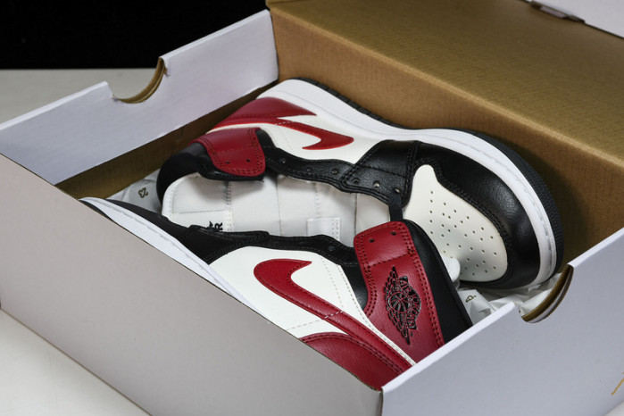 WMNS Air Jordan 1 Mid“Black Toe”  BQ6472-160
