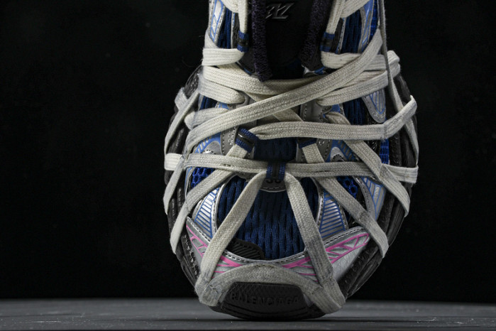 BLEN  Phantom Sneaker 778698 W3XLL 0525