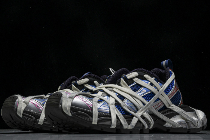 BLEN  Phantom Sneaker 778698 W3XLL 0525