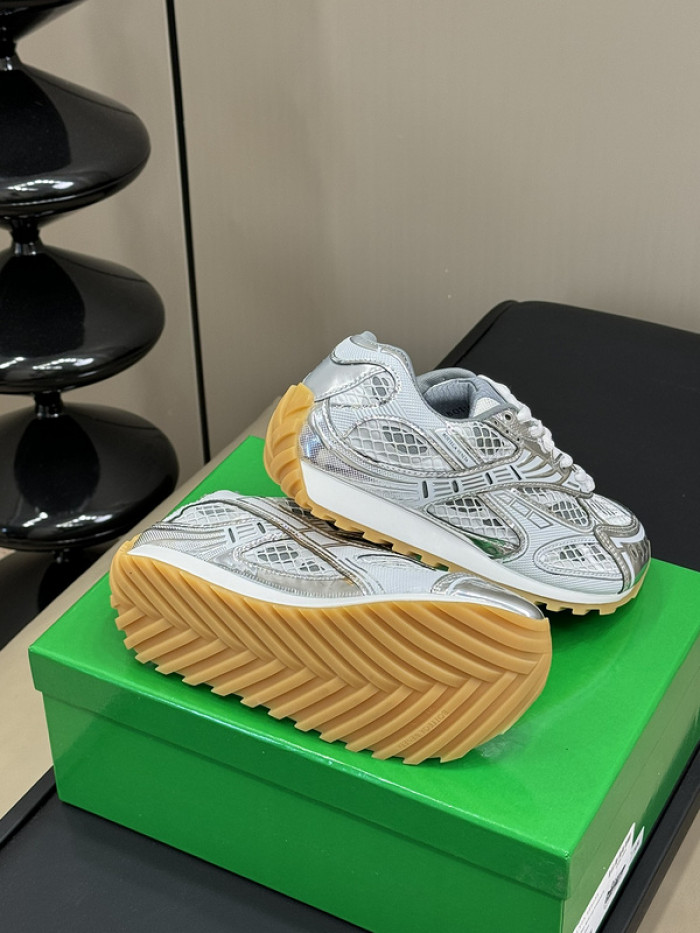bo*te*ga Ve*ne*ta sneaker