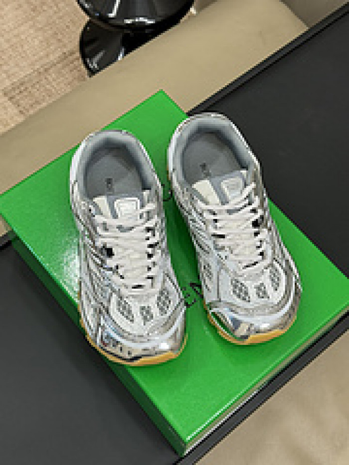 bo*te*ga Ve*ne*ta sneaker