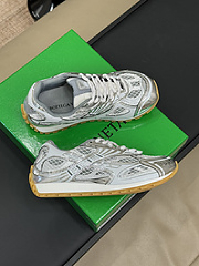 bo*te*ga Ve*ne*ta sneaker
