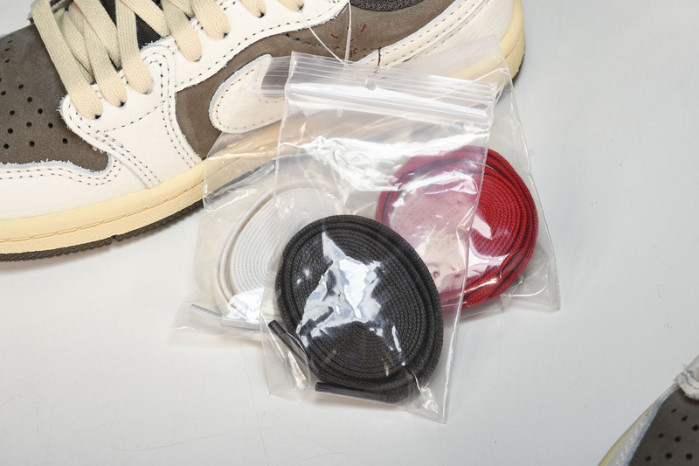 KIDS AIR JORDAN 1 X TRAVIS SCOTT TS  DO5442-162
