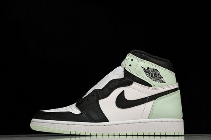 Air Jordan 1 Retro High OG NRG   61428 100