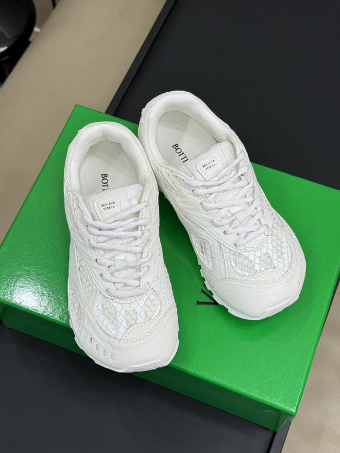 bo*te*ga Ve*ne*ta sneaker