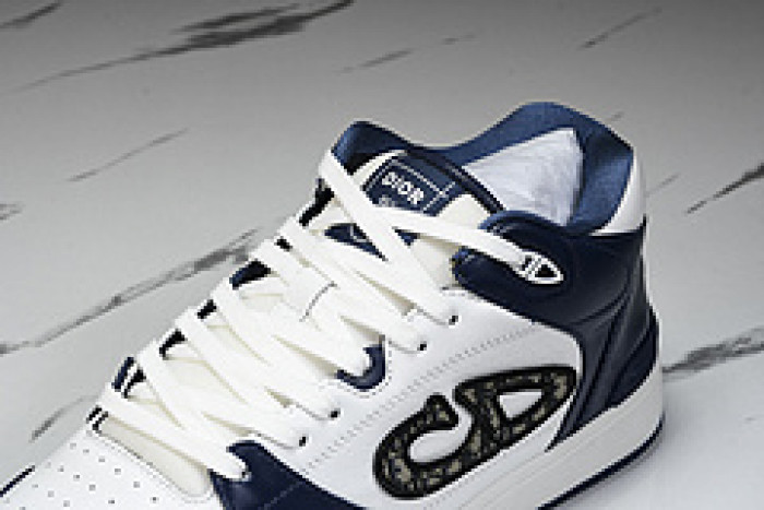 DI*O*R B57 PANKICK