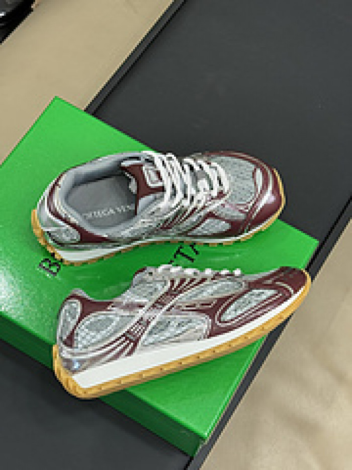 bo*te*ga Ve*ne*ta sneaker