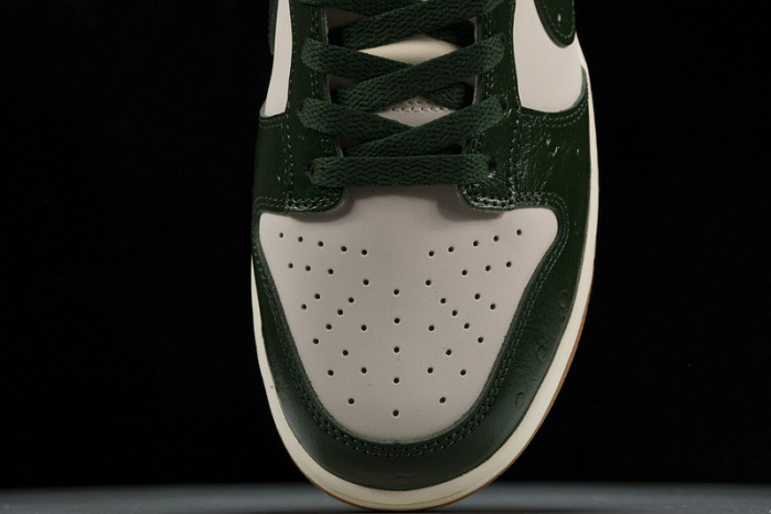 Nk Dunk Low "Gorge Green"  FJ2260-002