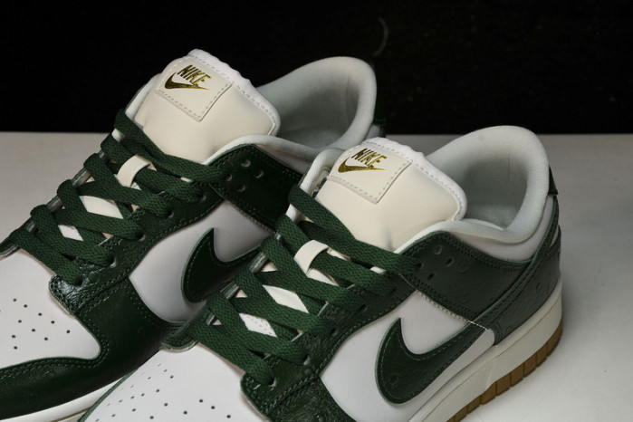 Nk Dunk Low "Gorge Green"  FJ2260-002