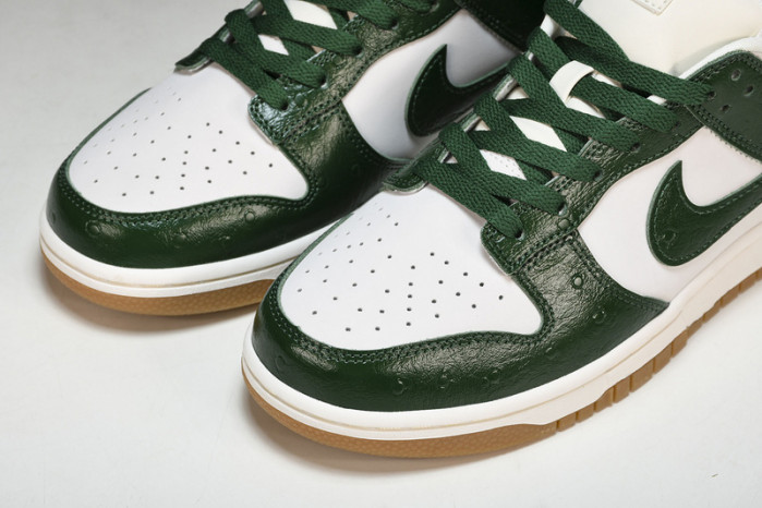 Nk Dunk Low "Gorge Green"  FJ2260-002