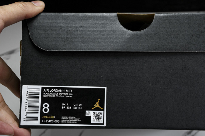 Air Jordan 1 Mid  DQ8426-006