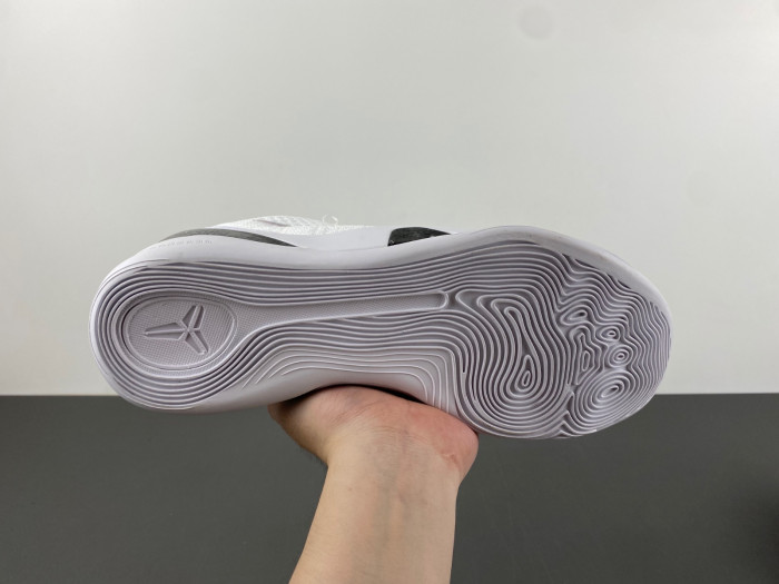 Kobe 9 Low  FZ7334-100
