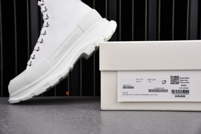 Alexander McQueen Boots white