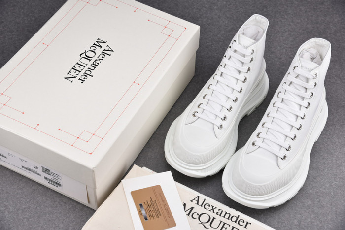 Alexander McQueen Boots white