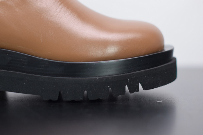 bo*te*ga Ve*ne*ta sneaker