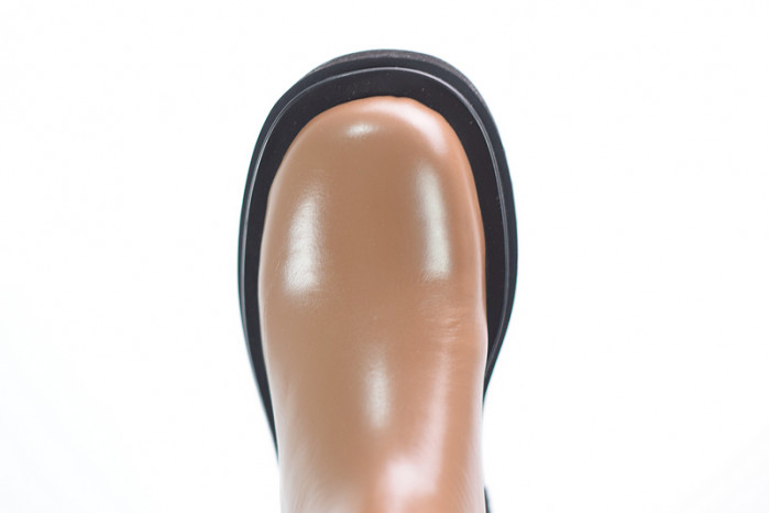 bo*te*ga Ve*ne*ta sneaker