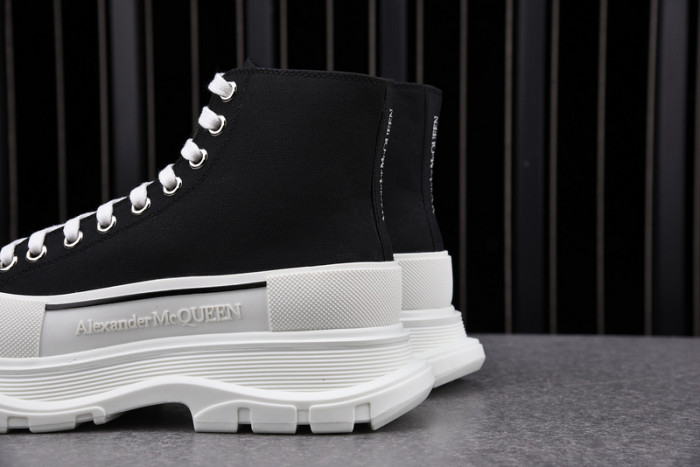 Alexander McQueen Boots black