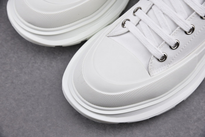 Alexander McQueen Boots white