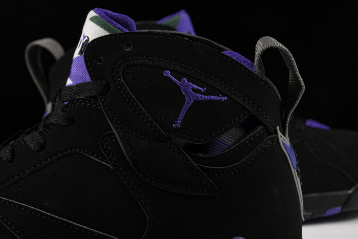 AIR JORDAN 7 RETRO