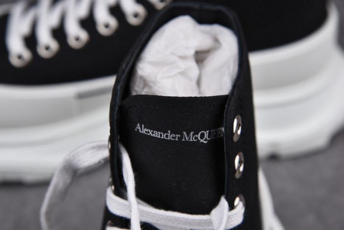 Alexander McQueen Boots black