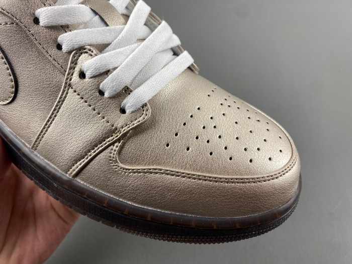 Air Jordan 1 Low  HQ3529-099