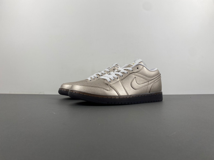 Air Jordan 1 Low  HQ3529-099