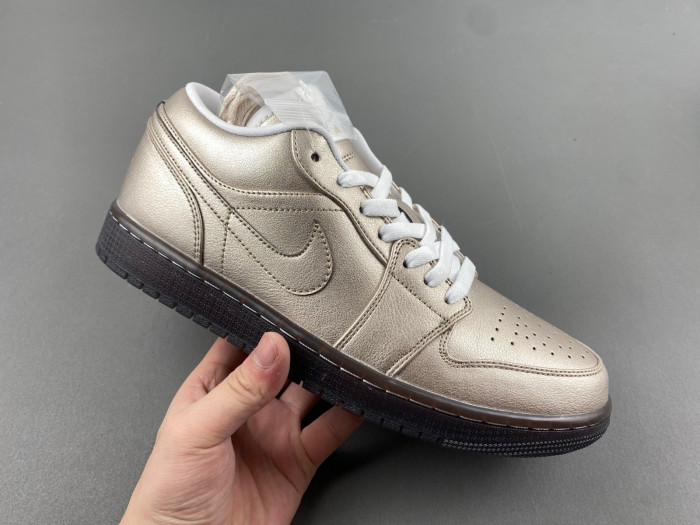 Air Jordan 1 Low  HQ3529-099