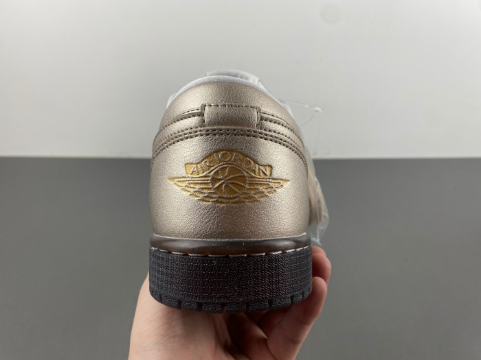 Air Jordan 1 Low  HQ3529-099