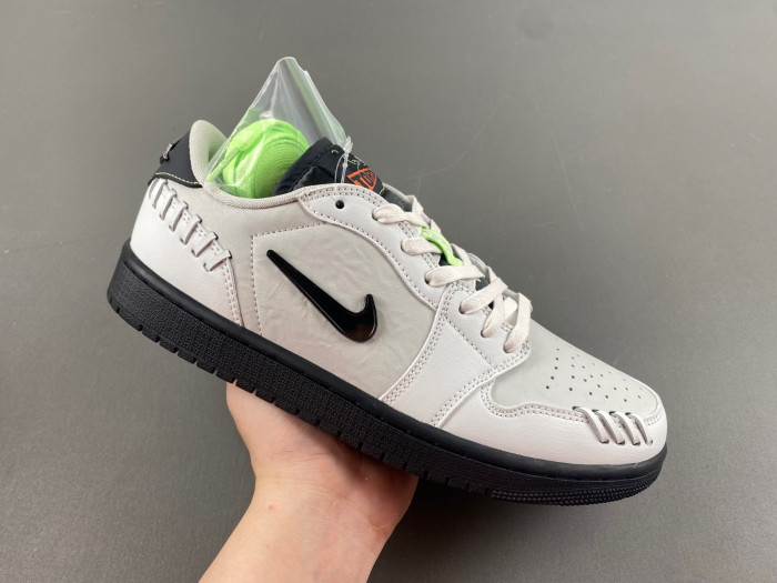 Air Jordan 1 Low  HM3689-001